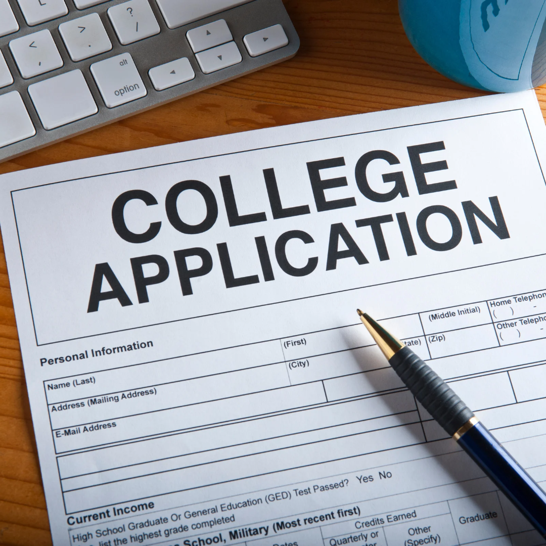 image of paper with text: college application and pen